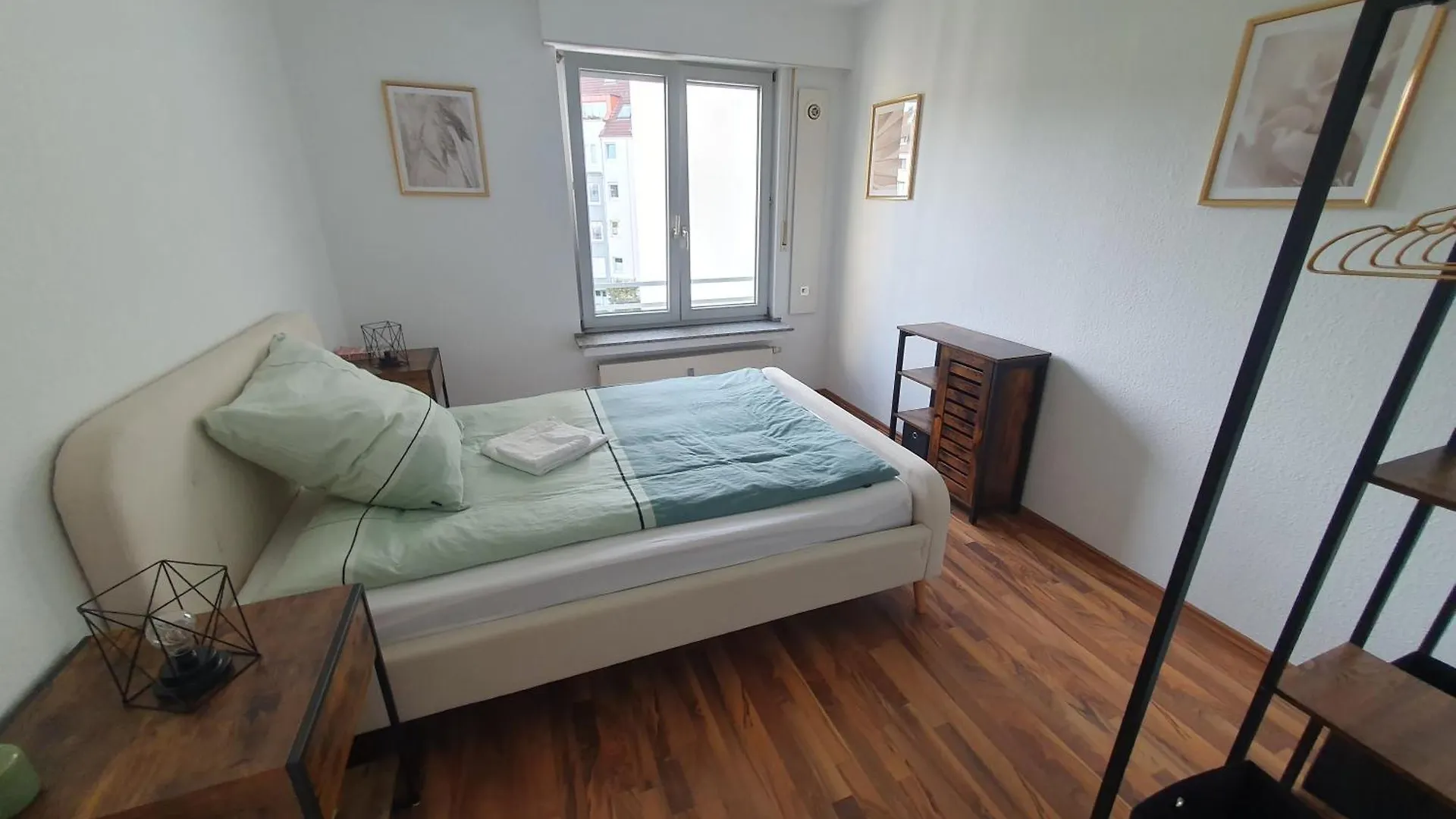 Apartment Stylish, Cosy Flat Close To Cologne City Center
